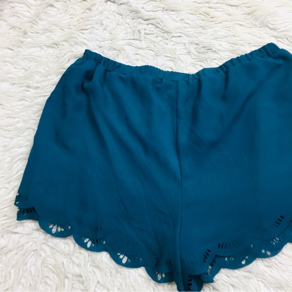 Lc Lauren Conrad Scalloped With Pockets Lazer Cut Shorts Teal Size XL - Picture 7 of 12